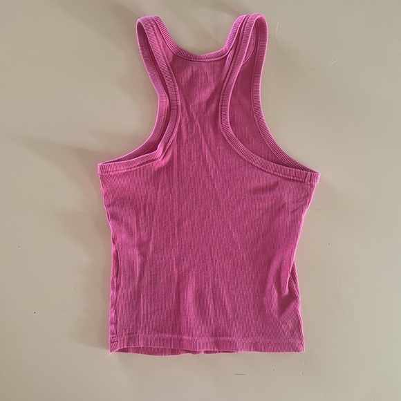 Pink racer back tank top - Picture 3 of 3